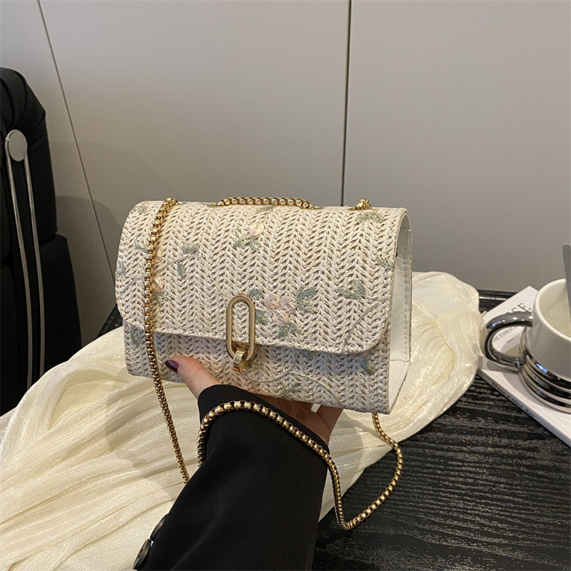 Fashion Woven Bag 2025 New Fashion Chain Shoulder Bag Trendy Women's Designer Handbag Small Square Bag Crossbody Bag Vacation Beach Bag