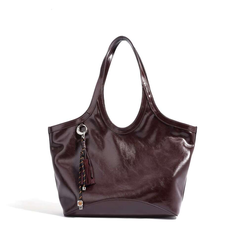 Vintage Wine Red Large Capacity Sector-Shaped Commuter 2025 Simple Real Women Handbag Split Cow Leather Shoulder Bag