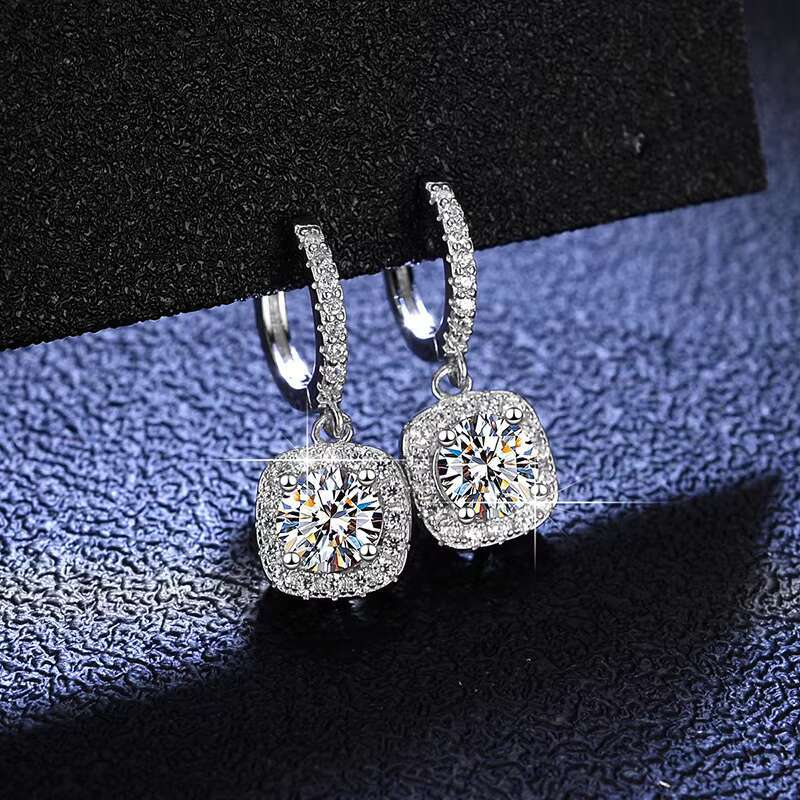 High Quality 925 Sterling Silver Women Earring Square 2 Carat Moissanite Earrings With Certificate