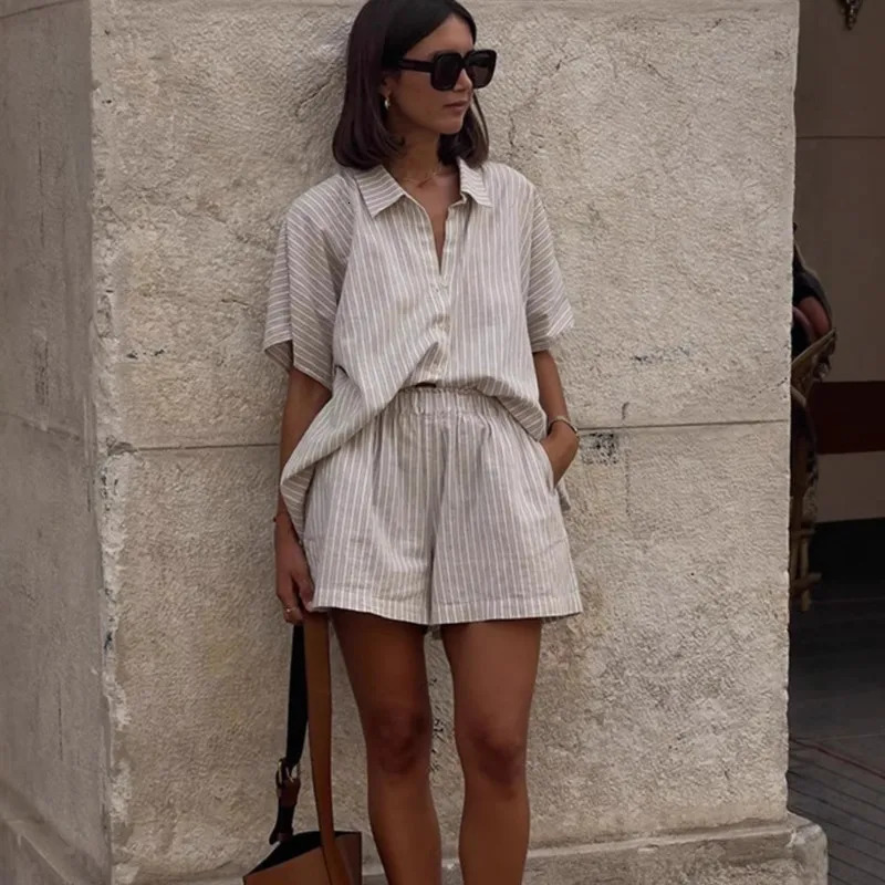 Casual Stripe Shirt Sets Women Summer Short Sleeve Shirt Top Shorts 2 Piece Set Womems Suit Loose Fashion Street Lady Outfit 250527