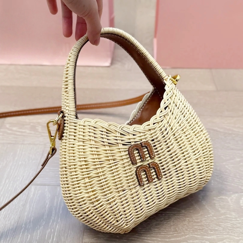 10a Raffias Basket Shoulder Bag Summer beach Designer tote bag Womens mens Straw Rattan bag Luxury handbag Clutch Bag Straps Top handle Crossbody travel Crochet Bags