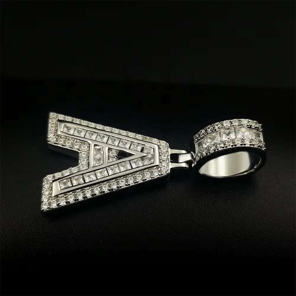 Custom Hip Hop Jewelry Letter Charms 925 Sterling Silver Baggett Zircon Moissanite Diamond Pendant Men 26 Letter Jewelry