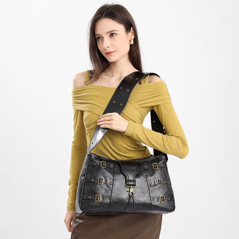 designer Vintage Large Capacity Heavy Metal Punk Style Distressed High-end 2025 New Wide Shoulder Strap Single Shoulder Handbag Tote Bag