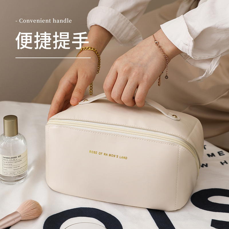 designer New High-Quality Versatile Simple Makeup Bag Large Capacity Portable Casual High-End New Travel Toiletry Bag