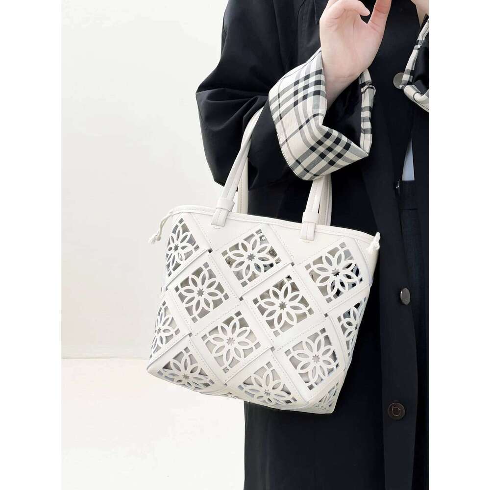 2025 New Tote Women Hollow Out Basket Handbag Genuine Leather High-End Beach Bag For Ladies Summer Travel And Commute