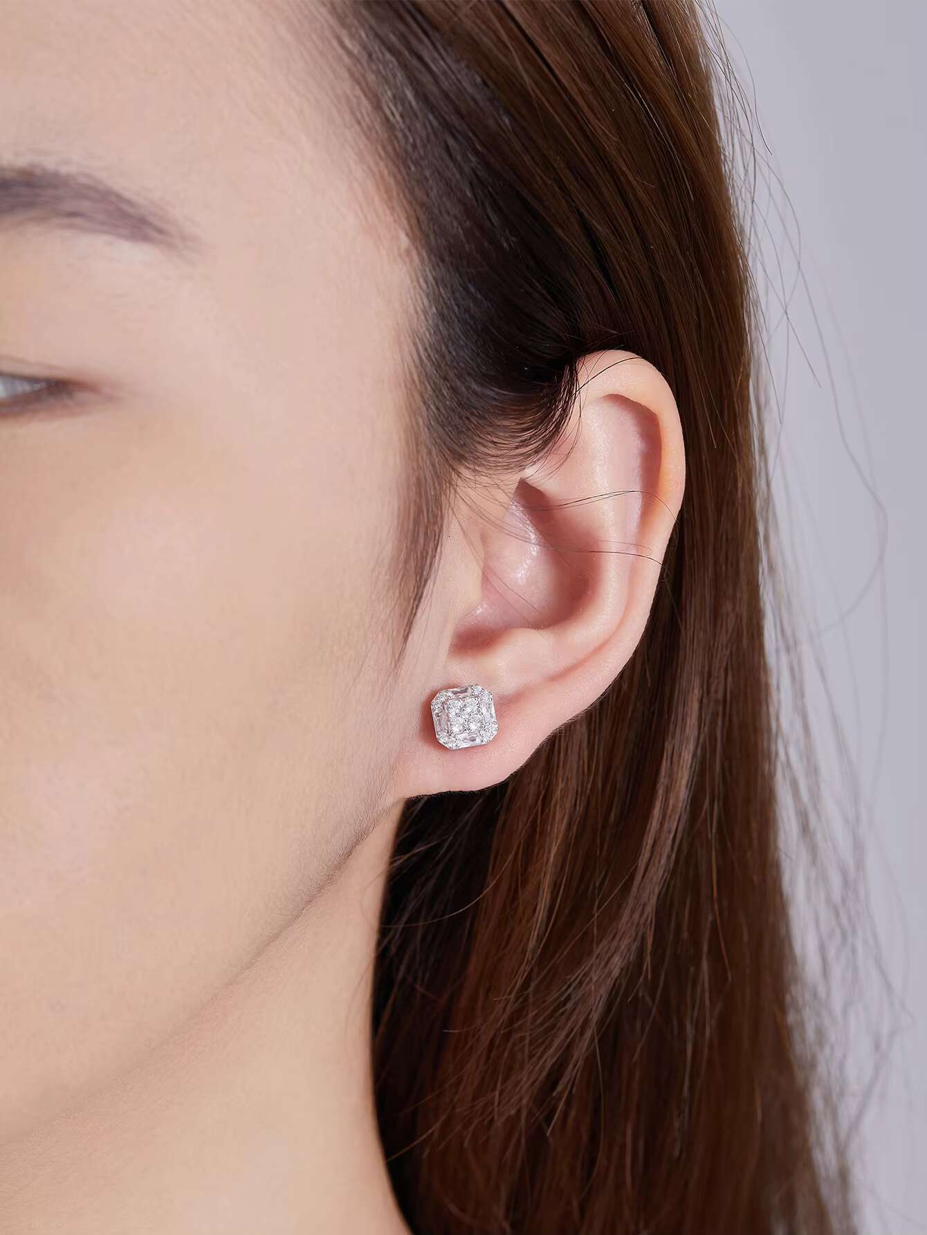 925 Sterling Silver Moissanite Mens Stud Earrings 5.5mm Hip Hop Style Passes Diamond Test-Mens Fashion Accessory