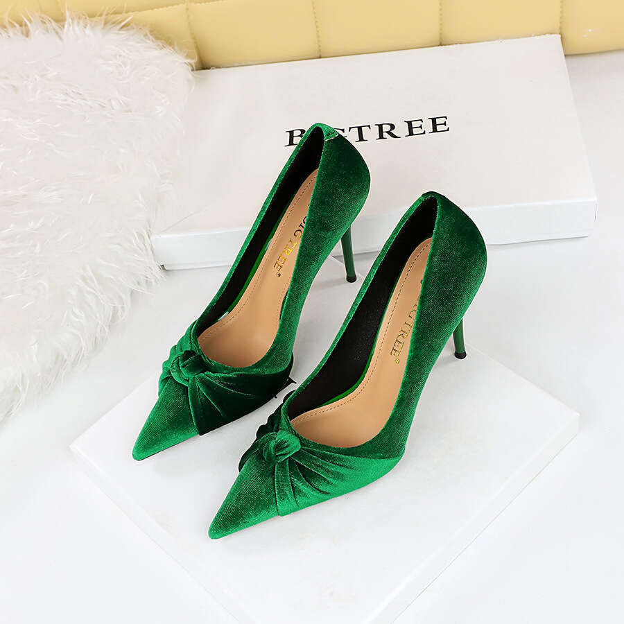 3391-27 Fashion Banquet High Stiletto Heels Shallow Mouth Pointed Toe Westie Suede Bowknot Single Shoes
