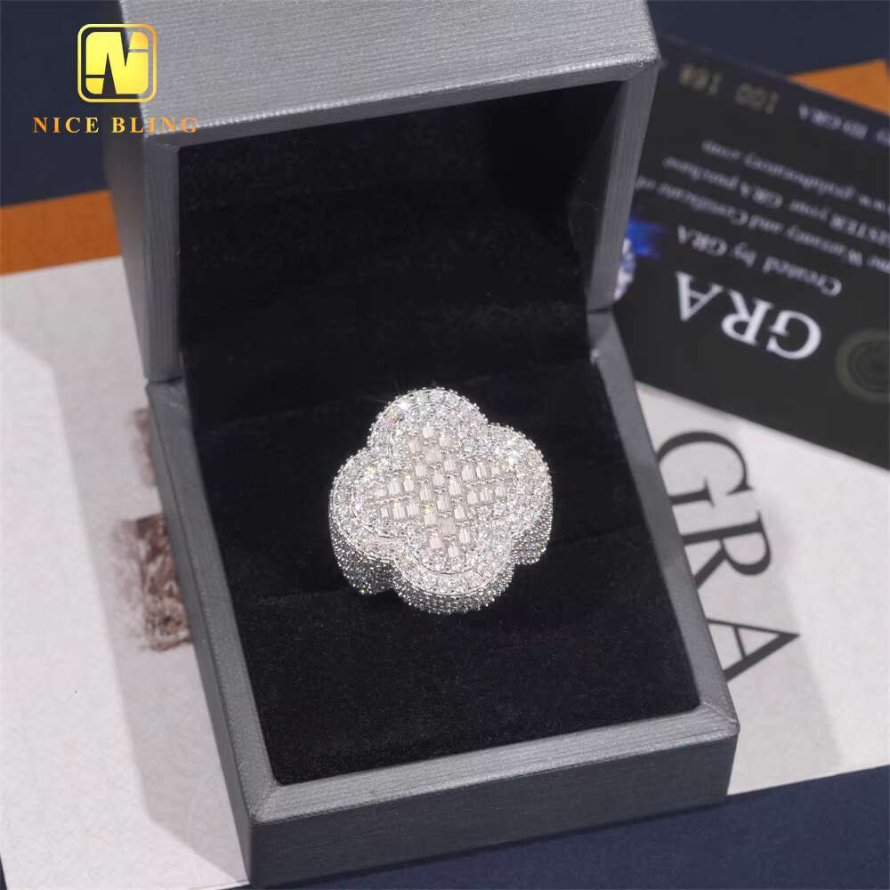 Iced Out 18k Gold Plated baguette Cut Moissanite Ring Fashion Hip Hop Jewelry S925 Lab Diamond Four Leaf Clover Engagement Ring