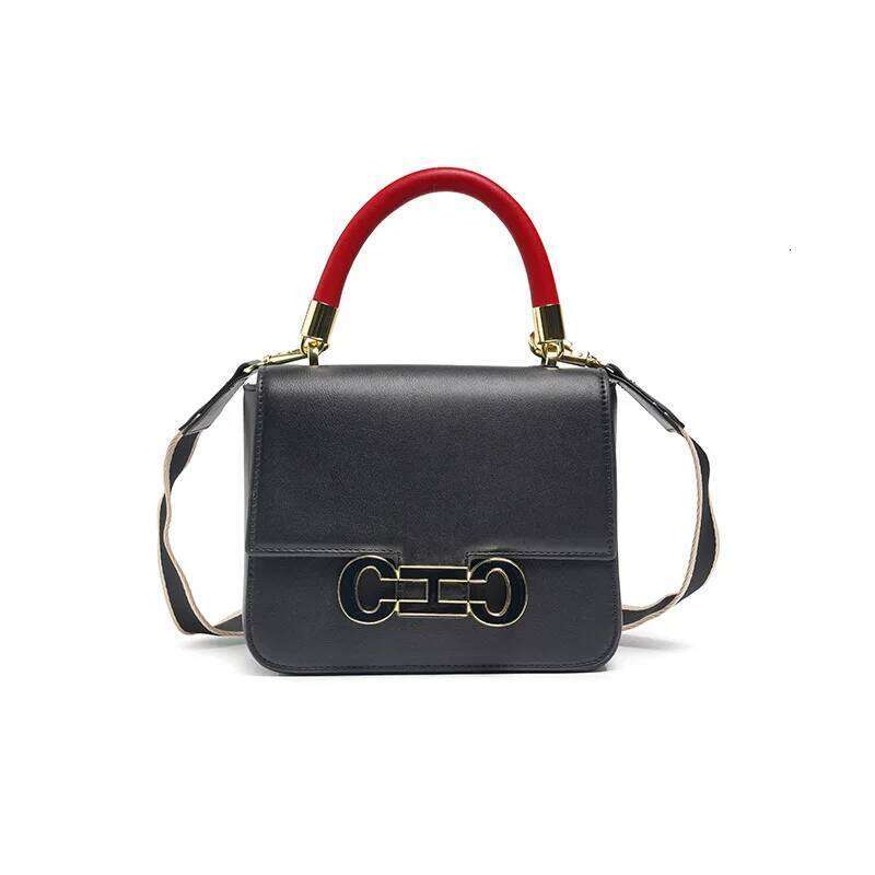 Designer bag 52 CH Elegant Brand Handbag Letter Printing Design Women's Fashion Light Niche Simple Solid Color Crossbody Bag