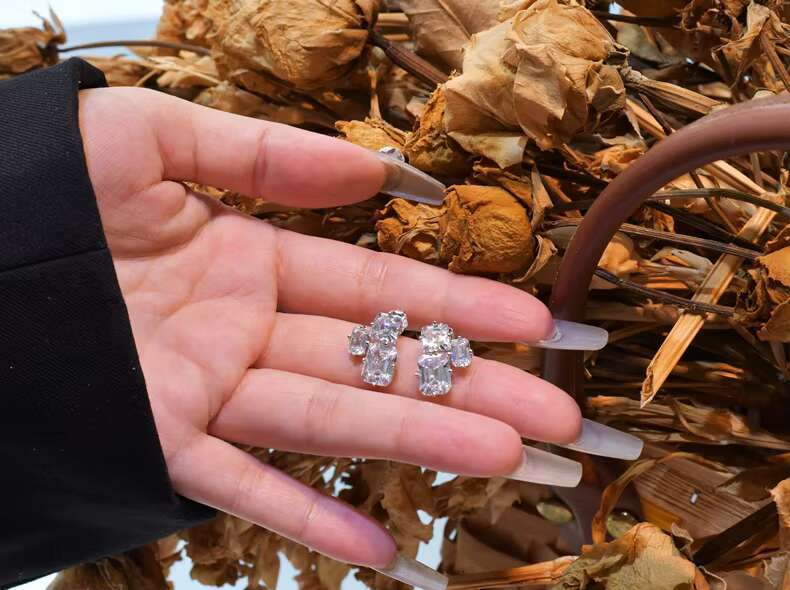 2024 Customized Fine Jewelry Bridal Wedding Emerald Cut 5A Zirconia 925 Sterling Silver Stud Earrings With Diamond for Women