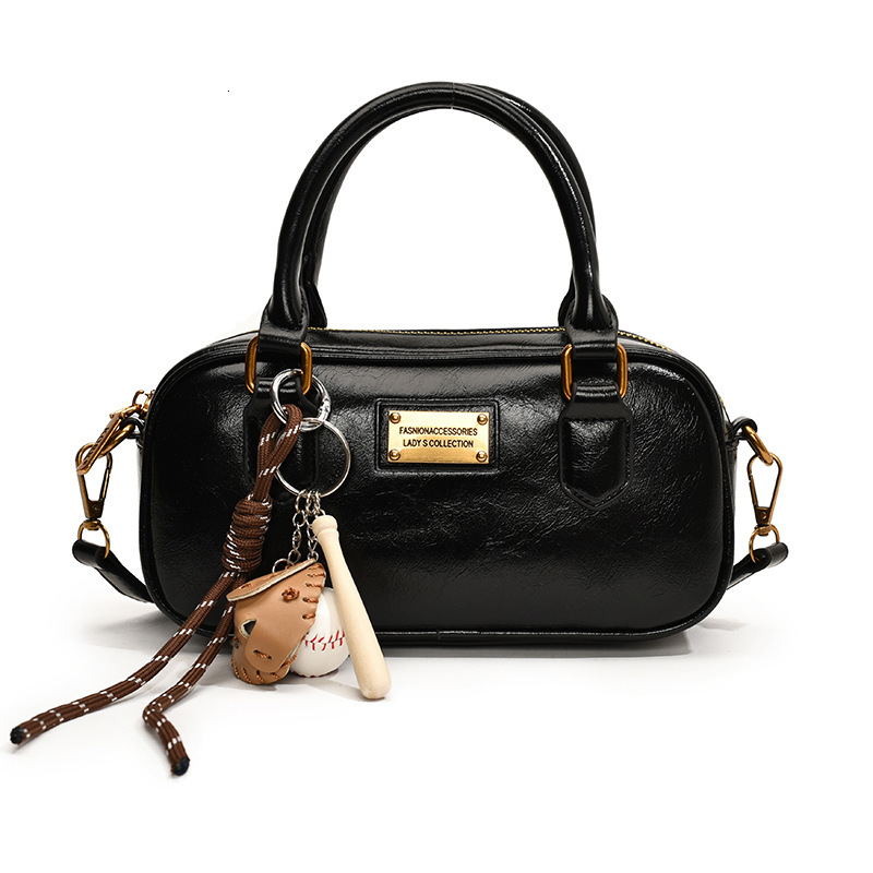 Free Shipping Designer Bag A Niche Bowling Womens Handbag Autumn Winter New Style Simple And Versatile Single Shoulder Crossbody Bag Boston Bag