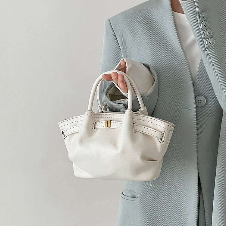 designer Korean Niche Handheld Basket Bag for Women 2025 New Trendy Fashion Sweet Lace Bucket Bag Crossbody Bag