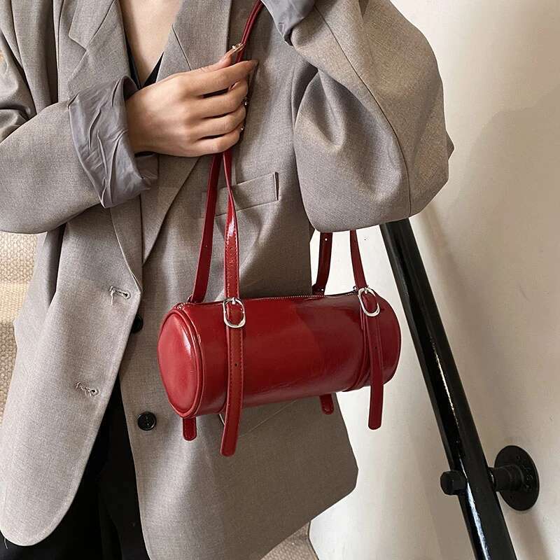MOODS Cylinder Shaped Dual Straps Underarm Shoulder Bags For Women 2025 Summer New Handbags Casual Street Commute Crossbody Bag