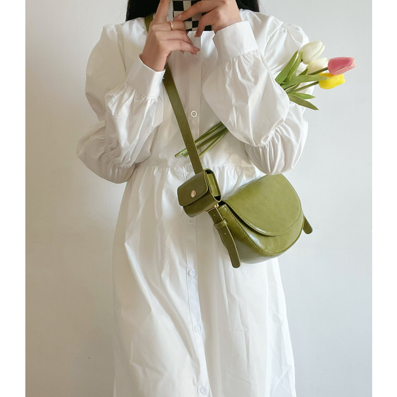 designer New Trendy Simple Super Popular Handheld Underarm Bag for Women Retro Versatile Commuter Portable Single Shoulder Crossbody Saddle Bag