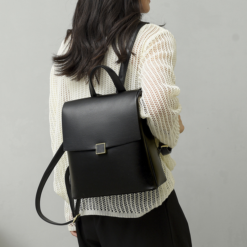 High quality brand new high-quality free designer bag textured backpack new fashionable Korean version travel and leisure backpack brand new free desi