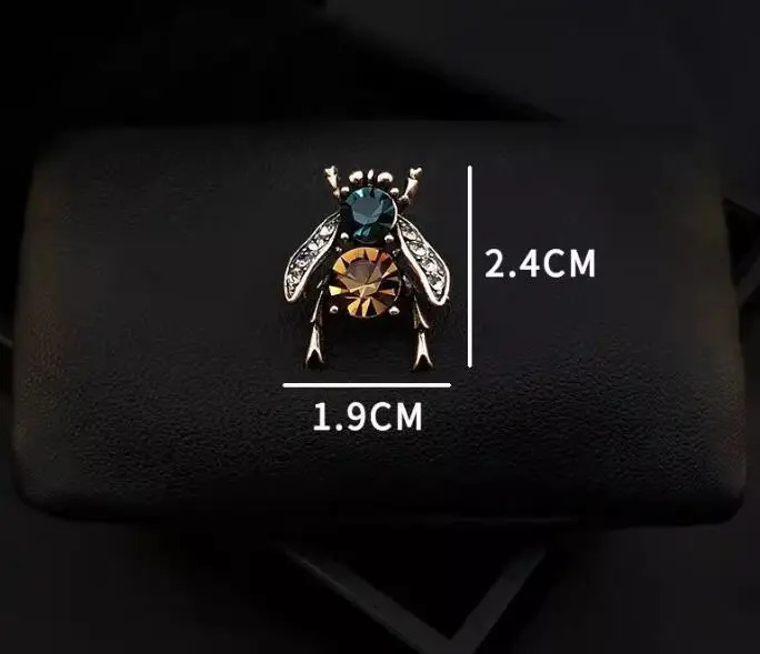 Punk Mini Bee Brooch for Men Women Yellow Red s Insect Lapel Pin Badge Corsage Suit Jewelry Accessories Gifts 250522