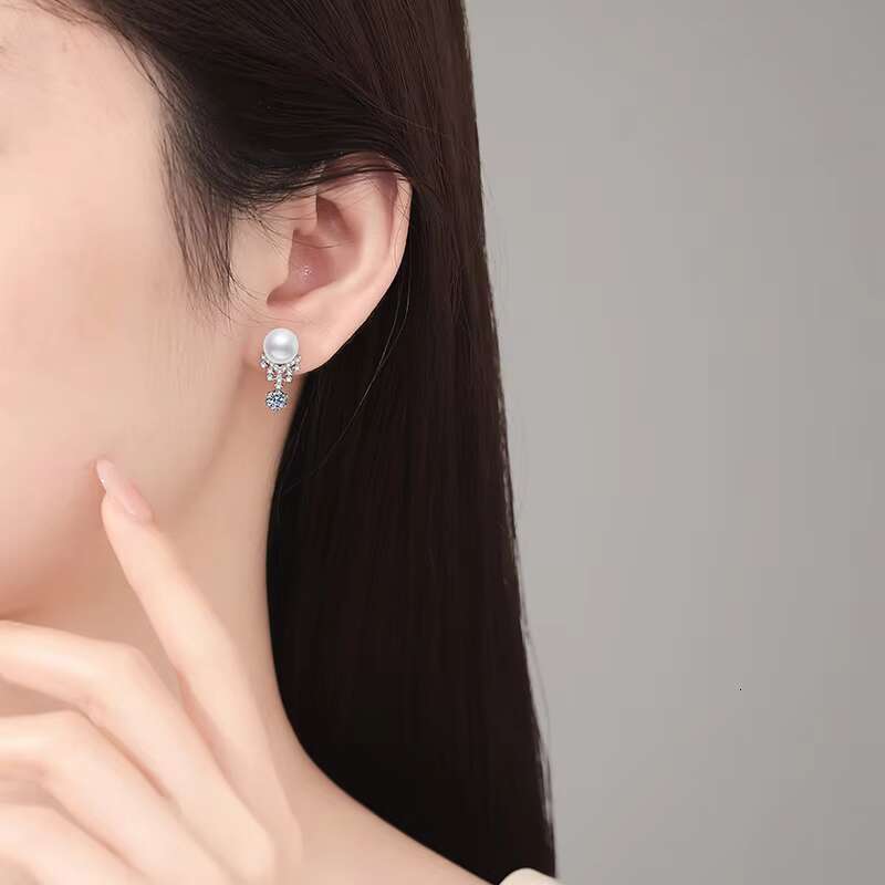 Womens Moissanite S925 Sterling Silver Freshwater Pearl Crown Design Earrings Elegant Jewelry
