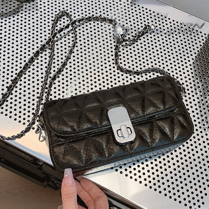 designer Summer Versatile Fashion Women's Bag Small Square Bag Women's 2025 New Super Popular Quilted Chain Bag Single Shoulder Crossbody Ba