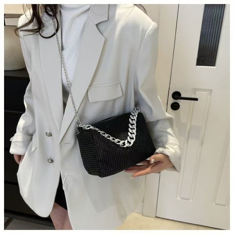 New Style Rhinestone Bag Handbag for Women 2025 High-Quality Texture Crossbody Handbag Evening Bag Chain Shiny Full Diamond Bag New Free Delivery Desi