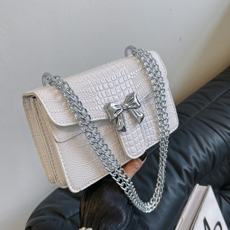 Free Shipping Designer Bag 2025 Shoulder Crossbody Small Square New Pattern Chain Bag Versatile Trendy And Fashionable Bow Bag For Women