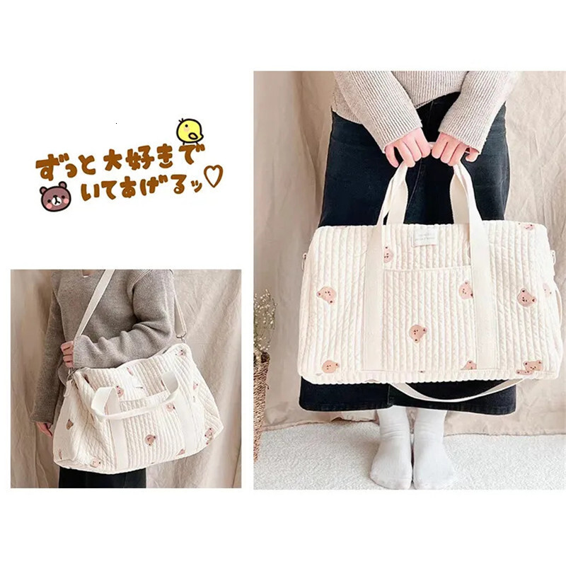 designer 2025 New Korean INS Large Capacity Mommy Bag Cute Embroidered Handbag for Baby Outings High Appearance Storage