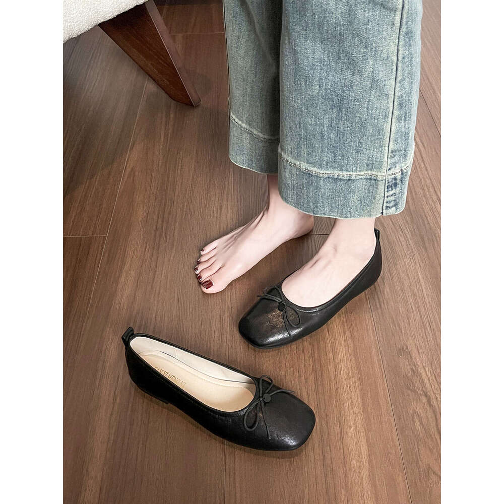 2025 New Simple Round Toe Shallow Mouth Flat Single Shoes for Women Spring Summer Korean Version Versatile Ballet Flats