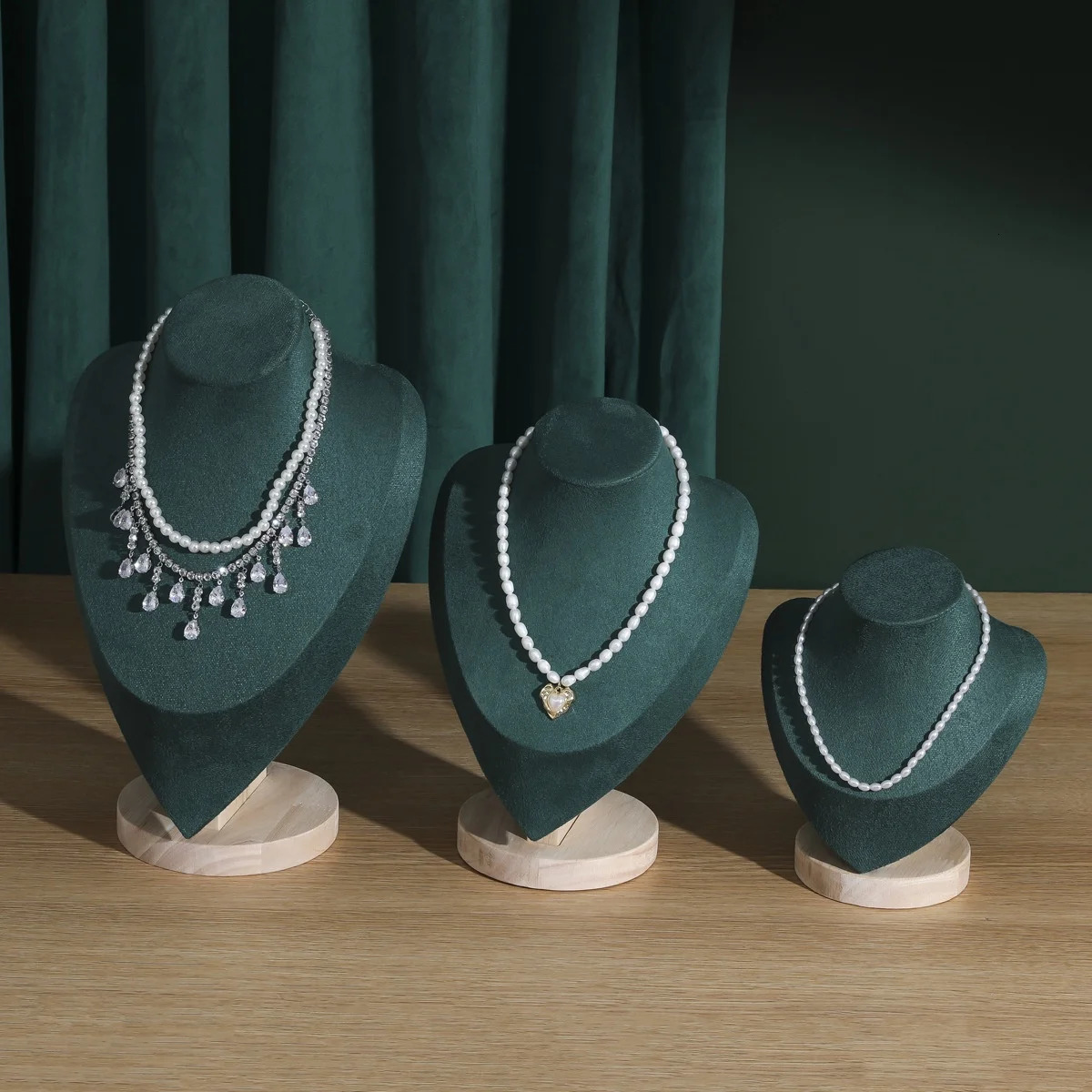 Solid wood portrait neck green jewelry stand necklace pendant neck mold display standjewelry necklacestand display stand 250530