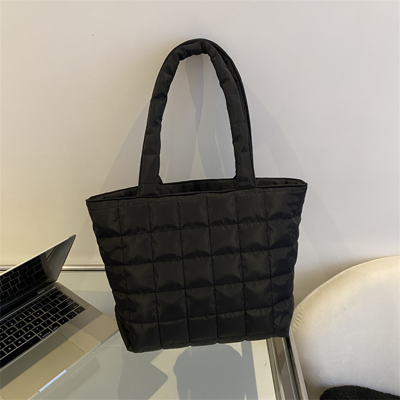 designer High-end Large Capacity Bag for Women, New Versatile Ins Commuter Tote Bag, Casual Trendy Handbag and Shoulder Bag