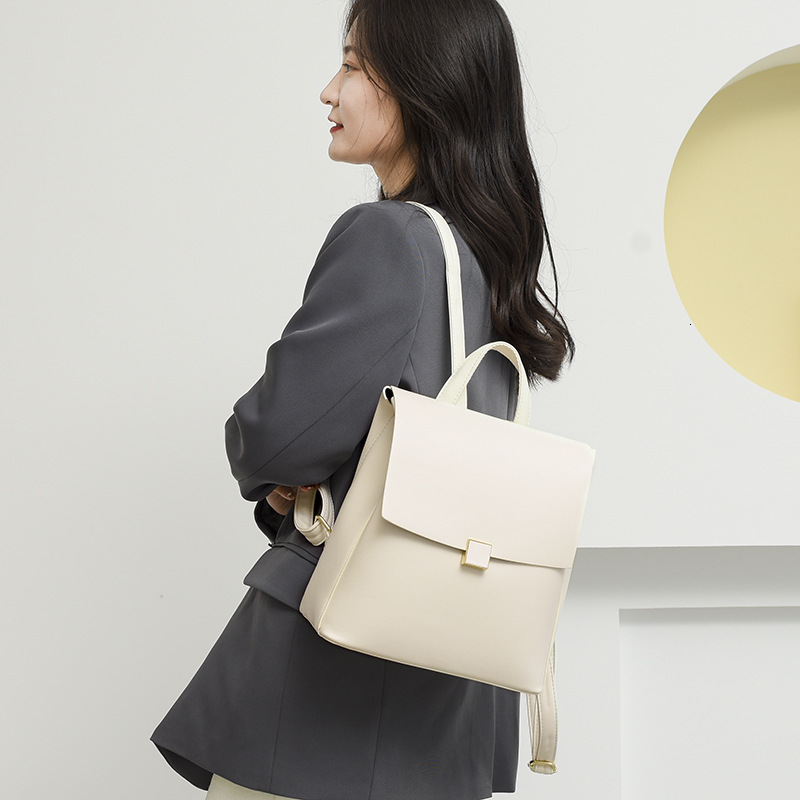 High quality brand new high-quality free designer bag textured backpack new fashionable Korean version travel and leisure backpack brand new free desi