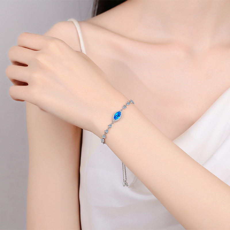 925 Sterling Silver Adjustable Moissanite Bracelet with Platinum Plating, Heart Design with CZ Crystals, Perfect Gift for Women