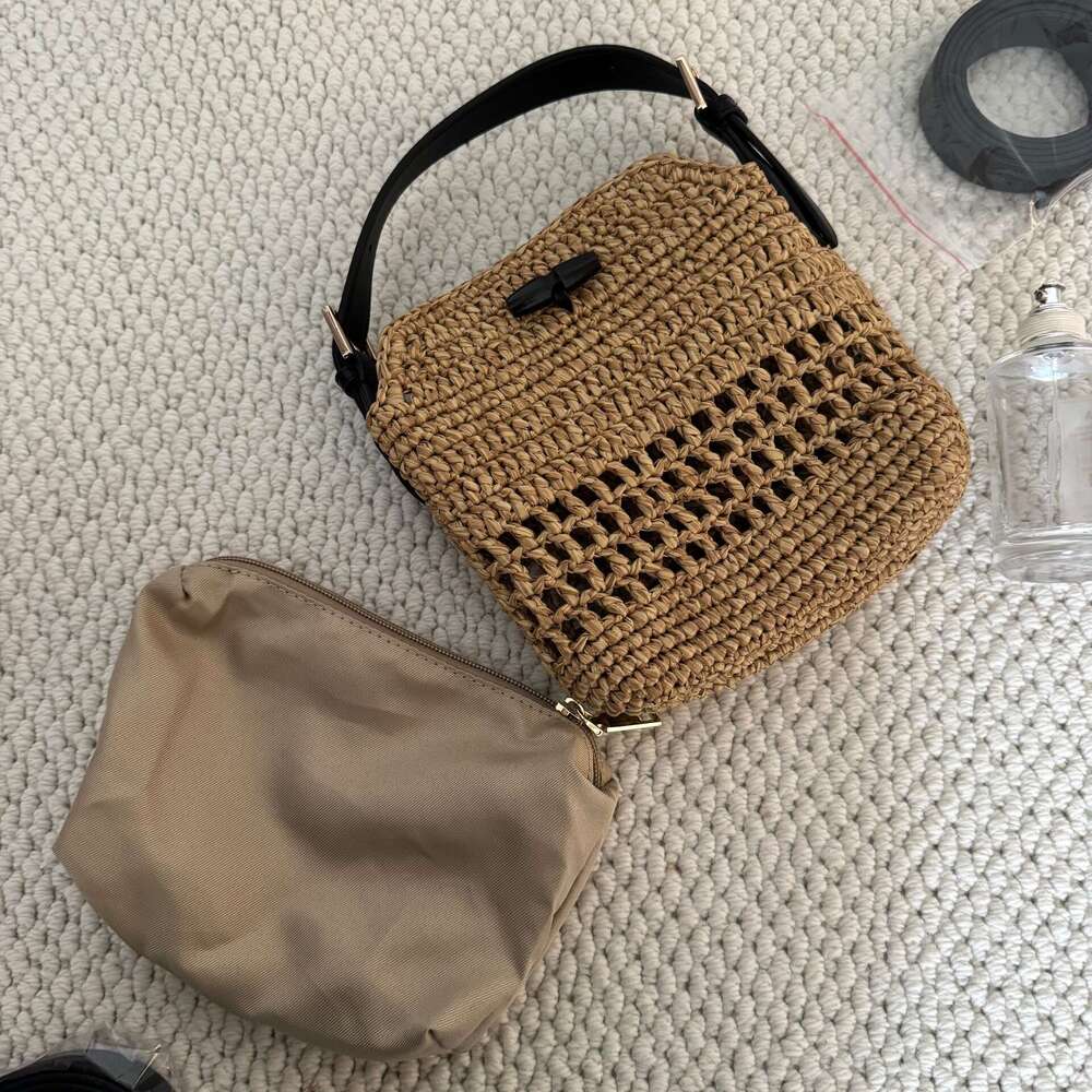 Straw Beach Tote New Handwoven Raffia PP Straw Single Shoulder Crossbody Fashion Niche Designer Women S Bag Crossbody Bag