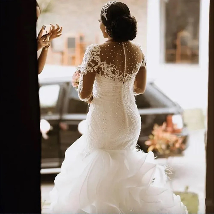 2025 Mermaid Wedding Dresses Luxury Beaded Crystals with 1/2 Half Sleeves Lace Applique Ruffles Sweep Train Custom Made Wedding Gown vestido