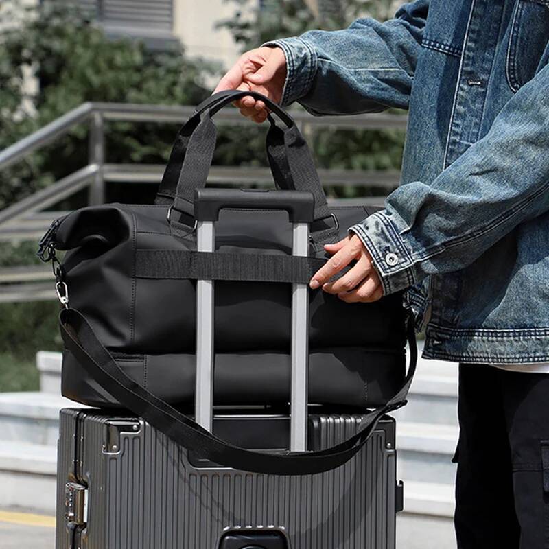 Sports Bag Waterproof Yoga Fiess Training Gym Handbag with Shoe Compartment Large Weekend Overnight Pack Dry Wet Travel Bags