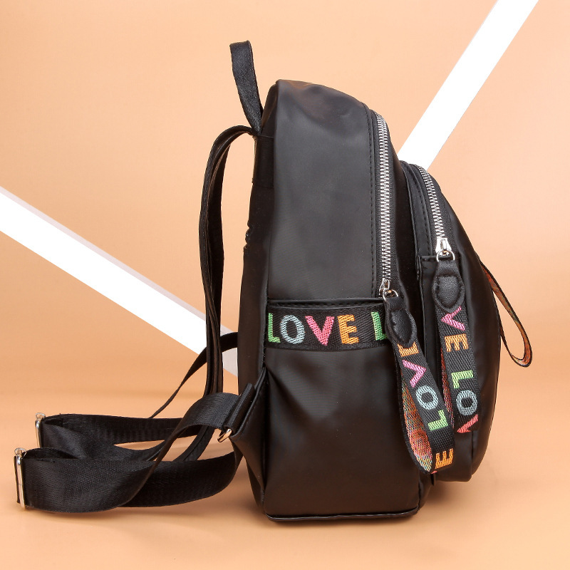 designer Women's Backpack 2025 New Korean Style Versatile Trendy Oxford Cloth Backpack Fashionable Casual Large Capacity Travel School Bag