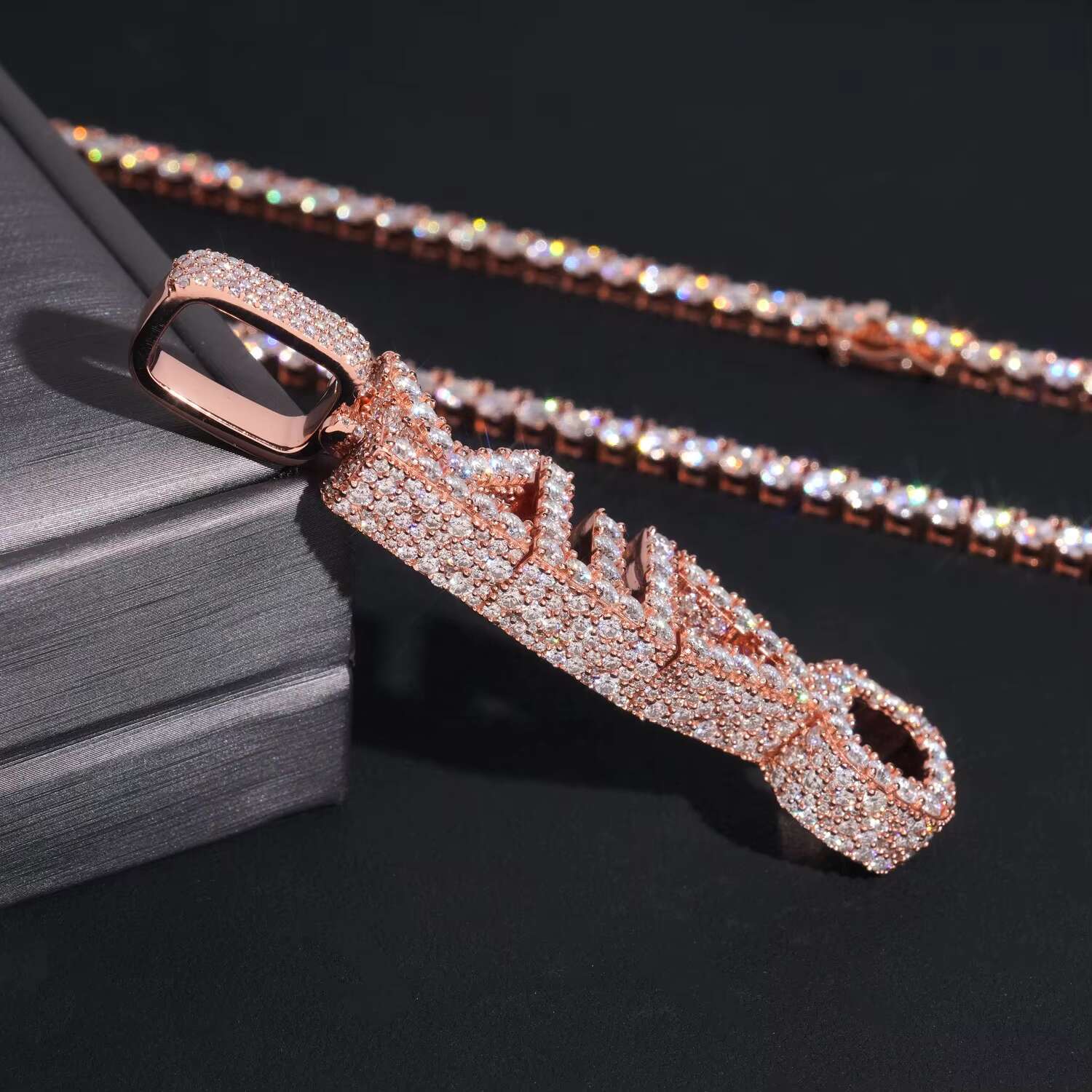 Custom Made 4 Letters Mosaic Setting Rose Gold Plated Moissanite Vertical Name Pendant With Tennis Chain 4MM