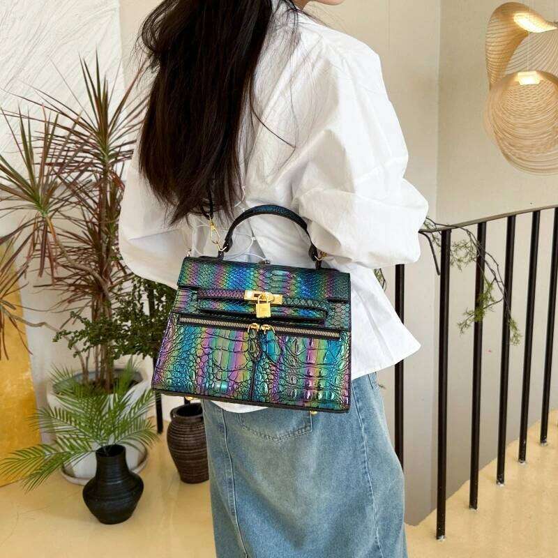 OLOEY Designer Letter Handbag Paris Fashion Crossbody Bag Solid Color Leather Tote Minimalist Style