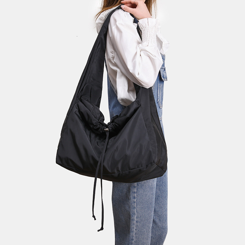 designer Crossbody Bag Black Nylon Canvas Bag Casual Cool Lazy Bag for Women Summer Large Capacity Versatile Underarm Shoulder Bag