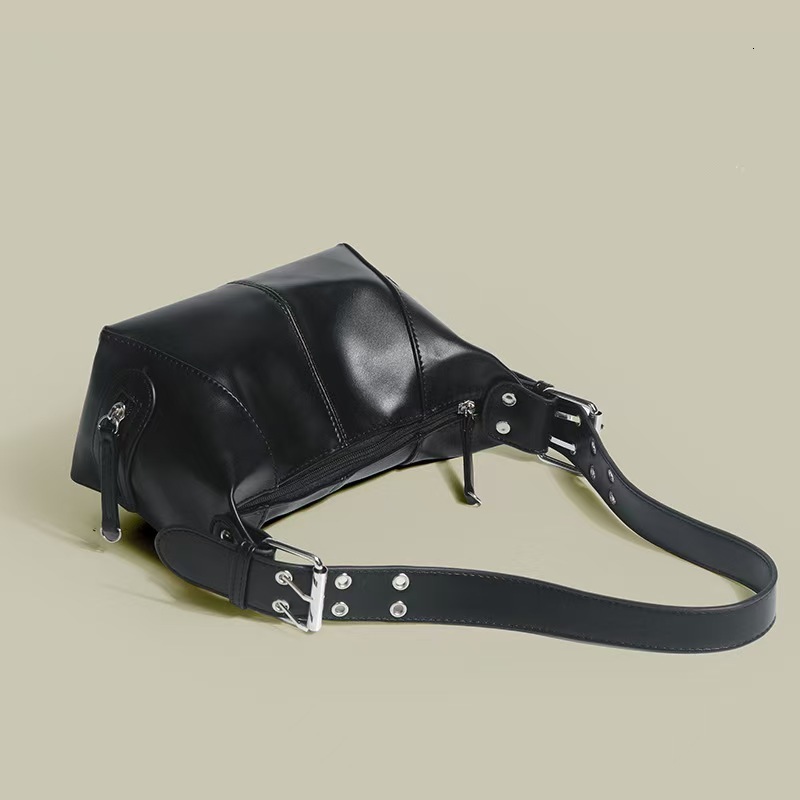 designer 2025 Women's Black and White Underarm Bag European and American Fashion Retro Motorcycle Bag Leather Large Capacity Solid Color Shoulder