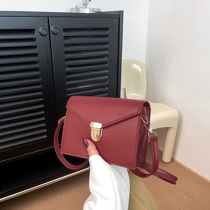 Free Shipping Designer 2025 Early Autumn New Style Temperament Casual Women's Single Shoulder Crossbody Small Square Bag For Women