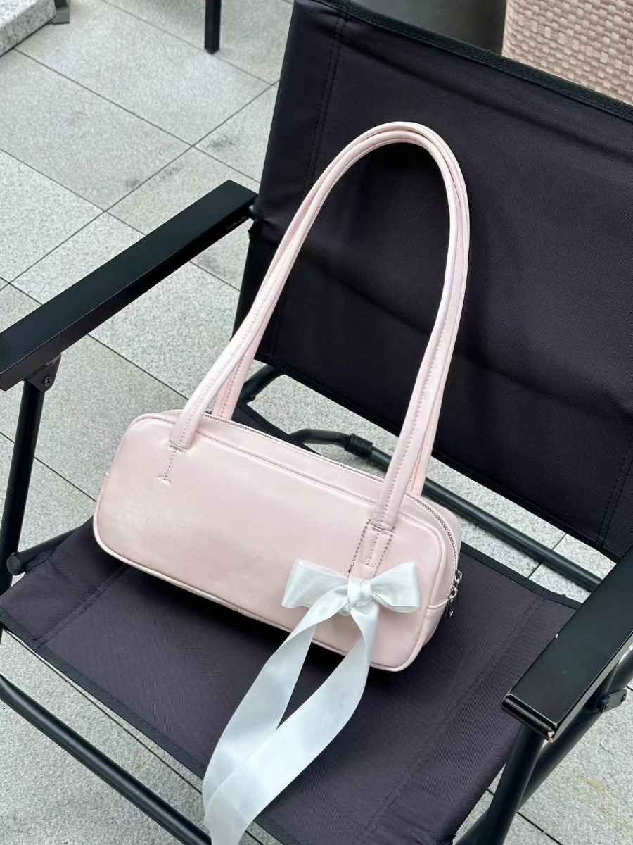 designer 2025 New High-End Fashion Trend Underarm Baguette Bag Same Style Niche Korean Design Fashion Pillow Bag