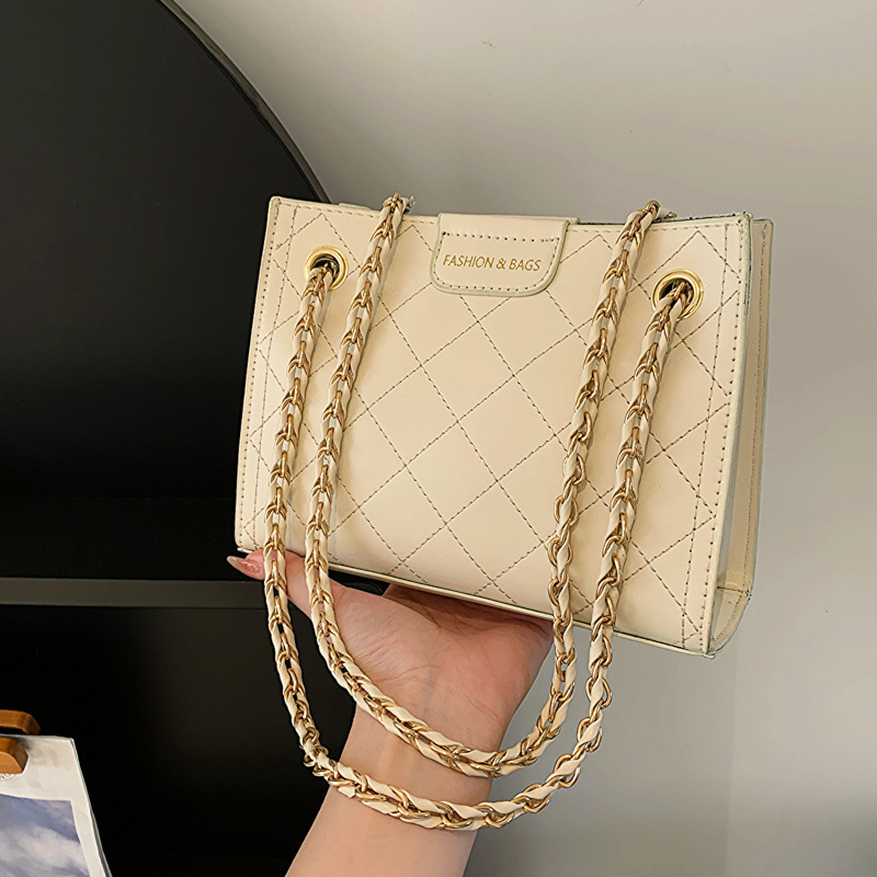Free Shipping Designer Premium Texture Diamond Grid Chain Bag For Women 2025 New Trendy Versatile Ins Niche Crossbody Bag Armpit Shoulder Bag