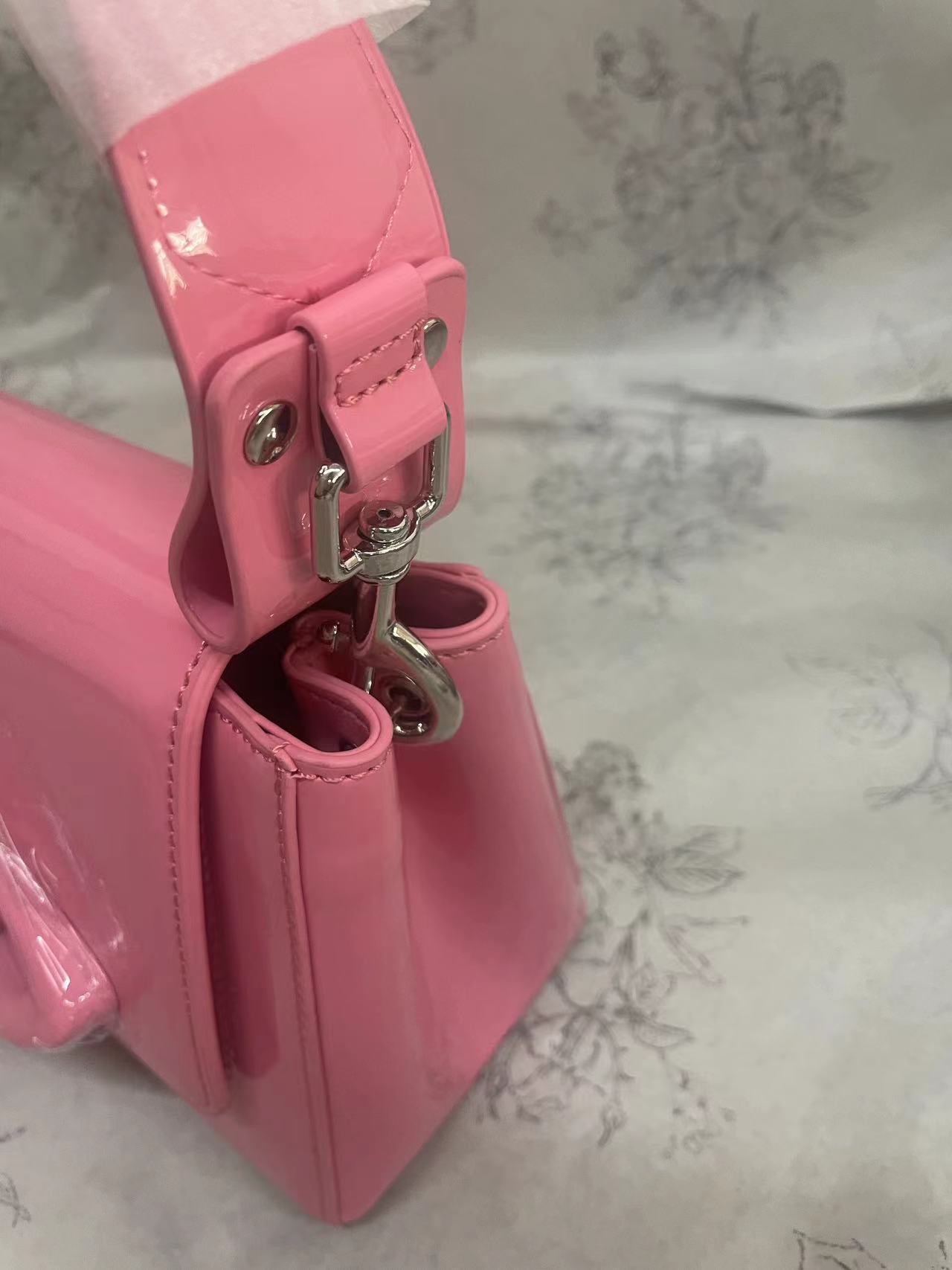 Empress Dowager Saturn's for Women New High end Light Luxury One Shoulder Women's Pink Chain Crossbody Small Square Bag