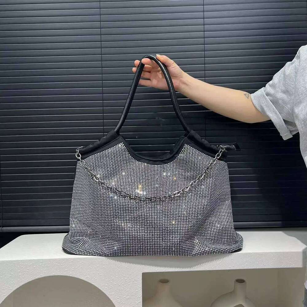 Women's Fashion Tote Soft Leather Lightweight Travel Large Capacity Elegant Full Dia Shoulder Crossbody Bag