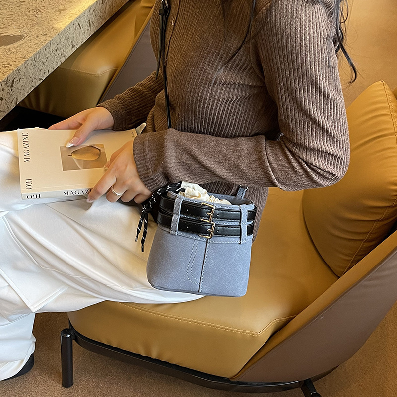 Handheld Color-block Drawstring Bucket Bag 2025 New Shopping Bag Niche Retro Free Shipping Designer Fashion Shoulder Bag Trendy High-end Crossbody Wom