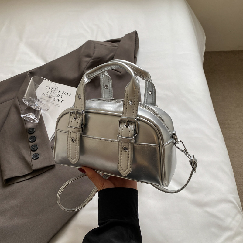 Fashion Handheld Small Square Bag For Free Shopping Designer Women Bag Shipping Simple Casual Shoulder Bag Summer Niche Trend Design Crossbody Bag