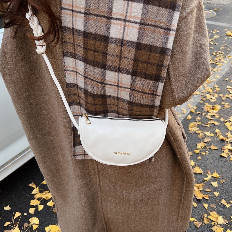 2025 New Fashion Croissant Bag For Women Free Shipping Simple Casual Handbag Shopping Bag Retro Shoulder Bag Designer Trendy Saddle Bag