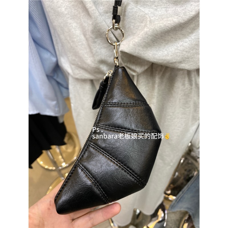 designer Halter Neck Croissant Bag for Women, Soft Leather Clutch, Coin Dumpling Bag, 2025 New Lipstick Makeup Bag, Mini Croissant Bag