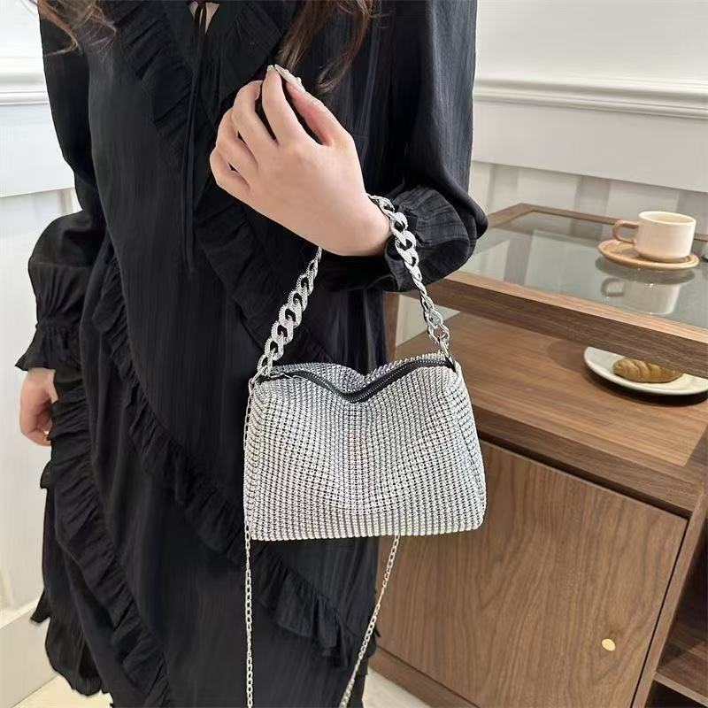 New Style Rhinestone Bag Handbag for Women 2025 High-Quality Texture Crossbody Handbag Evening Bag Chain Shiny Full Diamond Bag New Free Delivery Desi