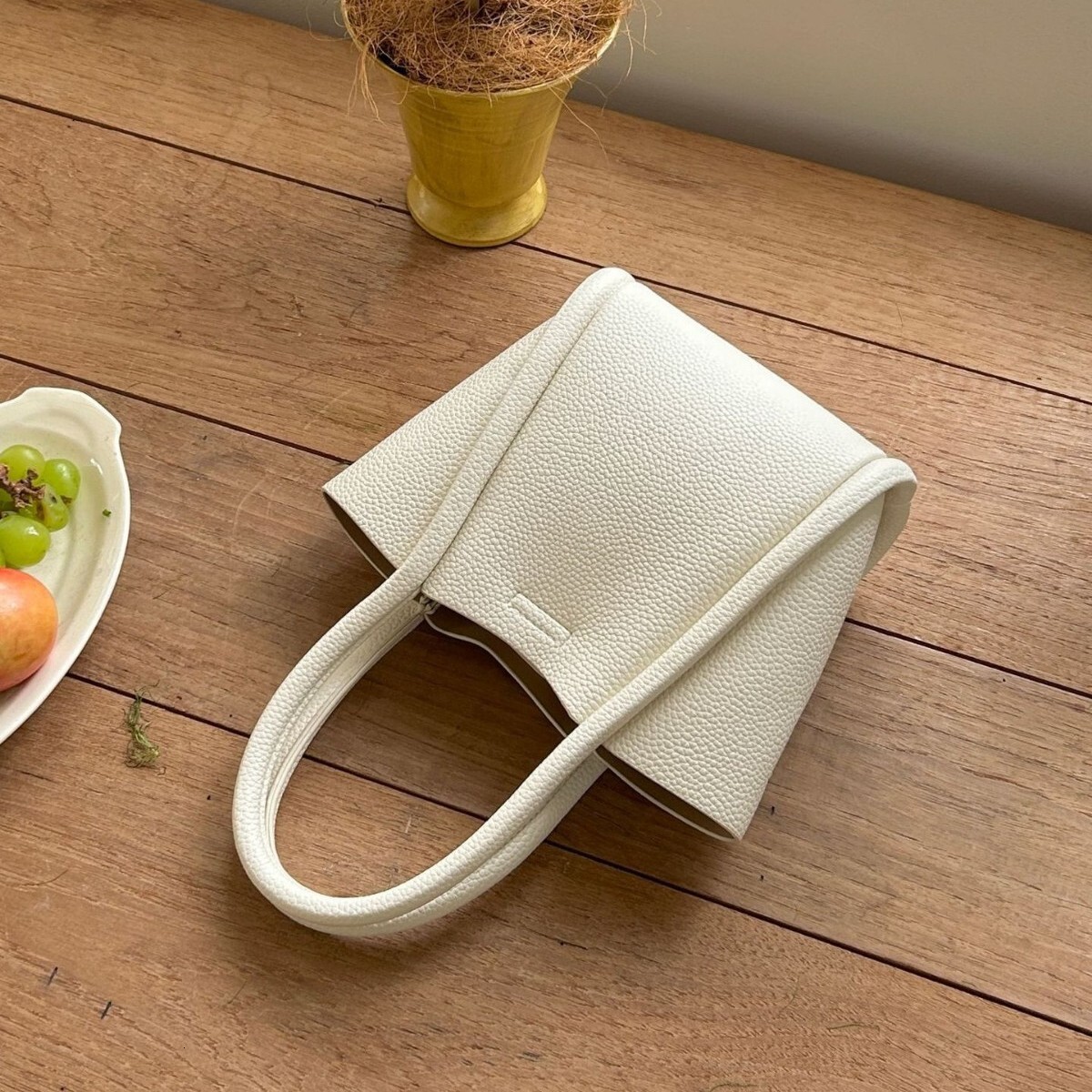 Top Brand High Quality New Style and Vegetable Basket Series Designer Edition Large Capacity Casual Handheld Bucket Bag for Women New Free Delivery De