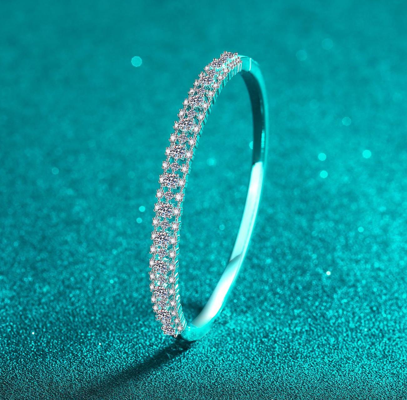 Chic Bridal Accessory Sparkling Sterling Silver & Platnum-Painted Full Moissanite Link Bangle